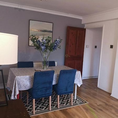 2 Bed Flat, Bounds Green, Piccadilly Line, London N11 المظهر الخارجي الصورة
