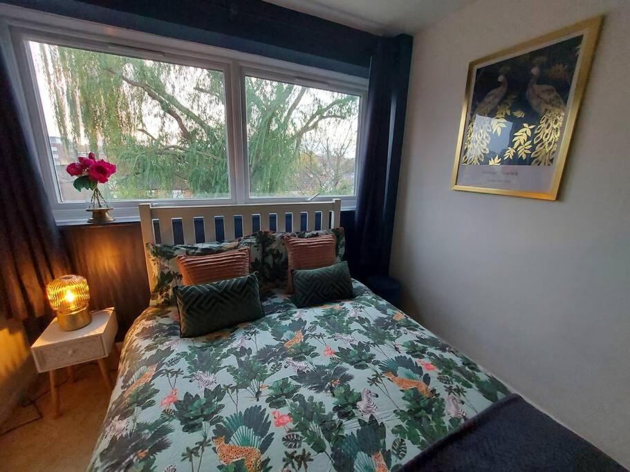2 Bed Flat, Bounds Green, Piccadilly Line, London N11 المظهر الخارجي الصورة